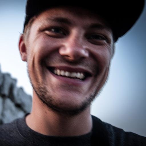 KrisSutton's profile picture. Journalist. Pressemedarbejder hos @FOA_dk Fang mig på +45 2098 9991