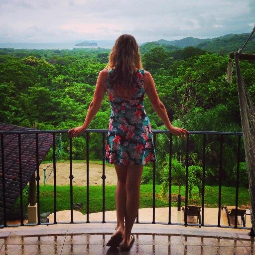 Andrea_Bayliss's profile picture. Content marketing strategista | Book sniffer | Oxford comma evangelist