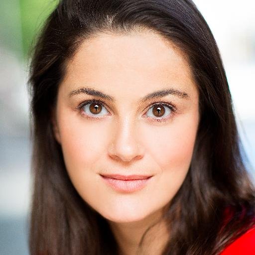 flav_cruz's profile picture. Made in 🇧🇷, assembled in 🇬🇧 via motherhood and acting training. Food, book, drama lover. Mixture of silliness and seriousness (at the time it's called for)