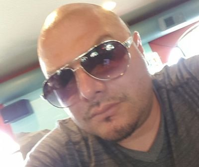 ROZRAUL's profile picture. 