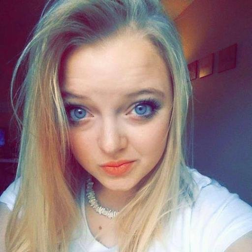 AliLoriann0320's profile picture. Good vibes :)