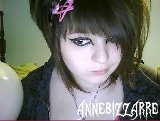 AnneBIZZARRE's profile picture. 15 - Single - Nice. D: