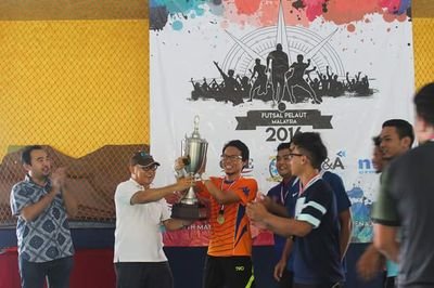 auzaie_man's profile picture. *Duit bukanlah segala gala nya, tapi segala galanya perlukan duit*
'Dunia pakai duit, akhirat perlu pahala'