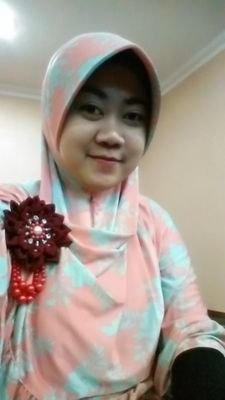 Disaat kamu mencintai seseorang tanpa ada rasa Ambisi untuk memiliki,,,
Dan disitulah Ketulusan kamu dalam mencintainya.... :)