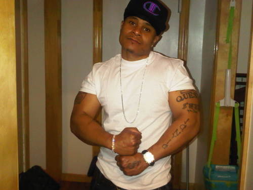 CEO OF REGULATE MUSIC GROUP.
ARTIST/CEO THEREALDINERO
mixtape on http://t.co/OC15do5but & youtube
