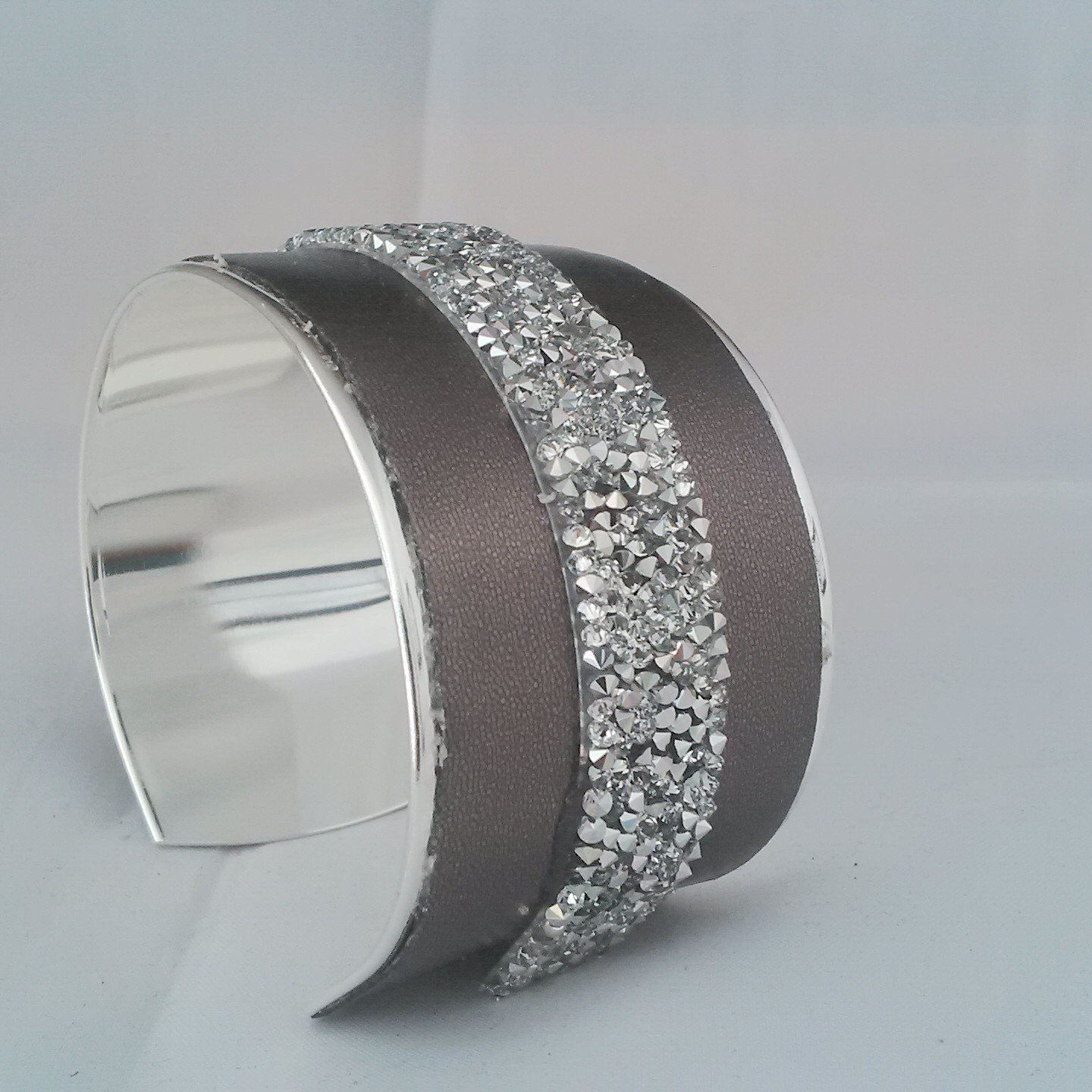 claudiacjc1's profile picture. 