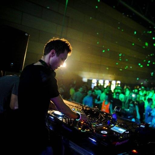 Wordaone's profile picture. DJ & Producer from Bosnia and Herzegovina.... All other informations about me or my work you can find @ :

https://t.co/4fZLn5ZtXj