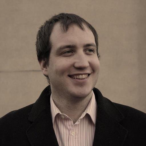 @CePBuccinasco, Presidente di Famiglia Solidale ONLUS, @ConfcommercioLo occupati della #politica prima che lei si occupi di te.