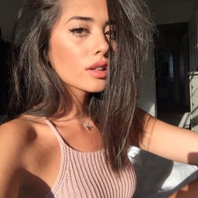 sararpguod's profile picture. too good