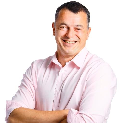 FDI expert and smart mobility activist who loves good company and tough tennis matches. Born cosmopolite. Lives in Finland, originally from Montélimar.