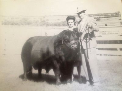 LakewoodFarmsWi's profile picture. 