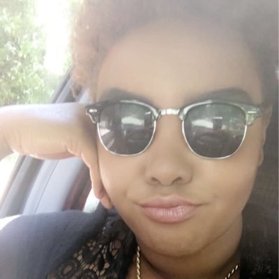 Bri_NShit's profile picture. 