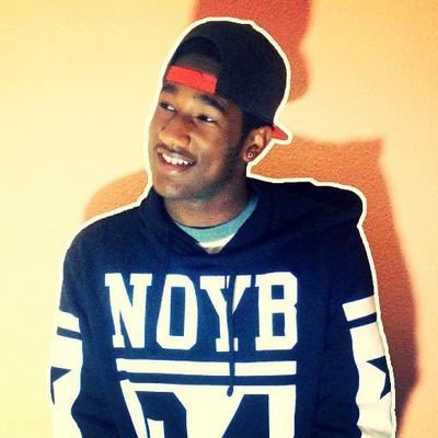 shouldbejosh3's profile picture. This is my second Twitter account were I follow AMAZING PEOPLE | 5k followers on main account : @shouldbejosh