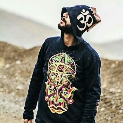 MeNu MeRe hAaL Te cHoR Do :) FACEBOOK : PulkitMehra26 INSTA : PulkitMehra26 SNAPCHAT : PulkitMehra26 SKYPE : Paisanashapyaar26 @iambohemia stan Real fan