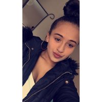 leah (@__mrsbiebz_) 's Twitter Profile