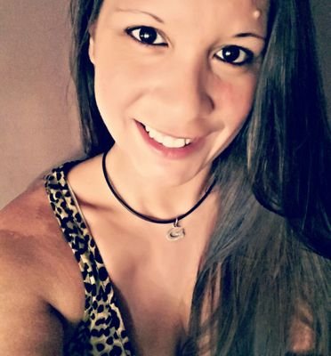 gmiquet's profile picture. Mujer,pisciana,de la locura vivo,cada día es un mundo nuevo,amante de la vida y la fotografía,madre,bostera.Felizmente amando y amada,que más se puede pedir...