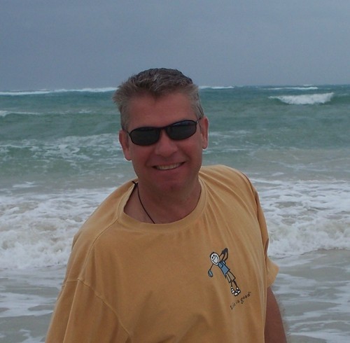 DowntownDegs's profile picture. Enjoying life - Enjoying business (providing products to the worlds great Scientists) - Looking forward to the next challenge and of course loving my wife