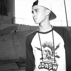 jreamv__'s profile picture.