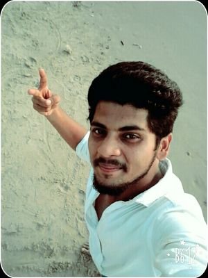 ruwaiz_alam's profile picture. 