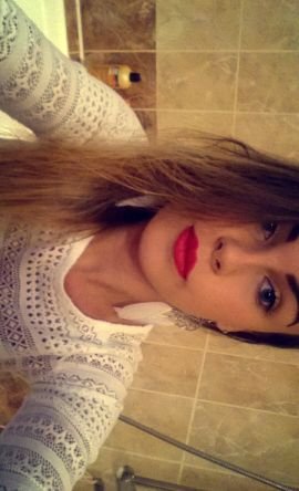 Sans rancune, j'niquerai pas ma dignité, mon ami, j'en ai qu'une!
Snap: belay0104
Insta : kimberlay_guenard