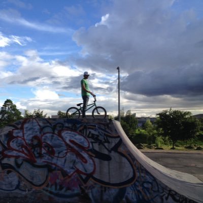 NikokinkR's profile picture. Soy un Rider que constantemente busca la forma de emprender como ingeniero y empresario del network marketing y sé del verdadero valor del trabajo en equipo