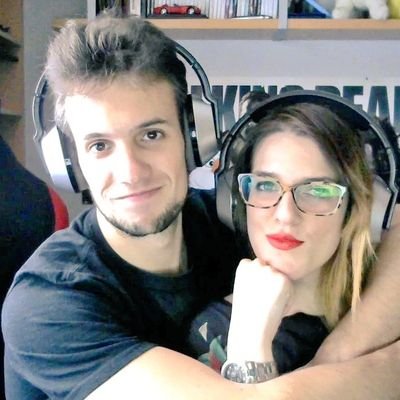 Chico | Club de fans dedicado a @YugoYYaima. Youtubers, gamers pero ante todo los que me aportan la felicidad que necesito en momentos de bajón ¡GRACIAS AMORES!