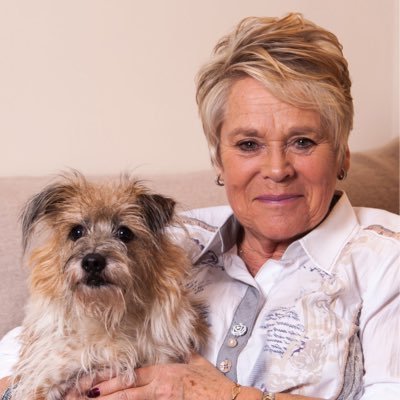Founder of @TheLivingLeader, the UK's leading expert on #PersonalLeadership, Coach, Author, Public Speaker, mother, grandmother and undeniable dog devotee