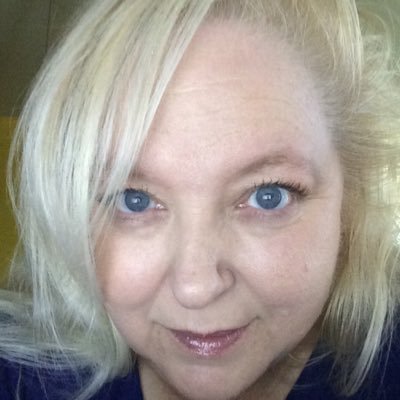 Pensights_Robin's profile picture. 