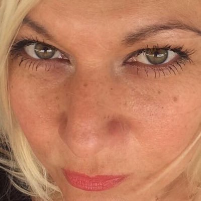 GwaderaBeverley's profile picture. 