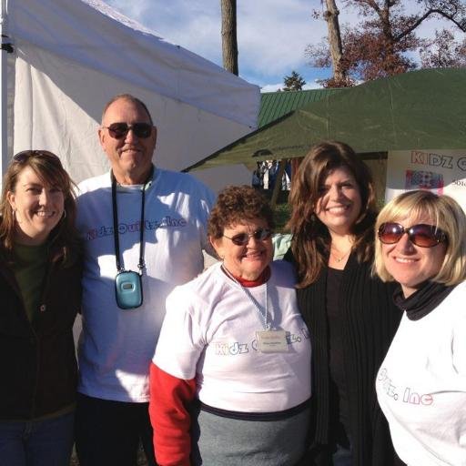 Married to Lyle 46 years, have 4 kids and work at Kidz Quiltz, making quilts for kids in need.