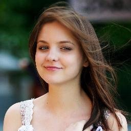 Helen_Curnut's profile picture. I wanna have more friends. Love you!!!