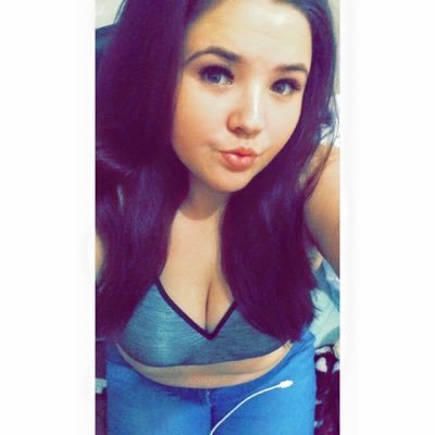 carlsbbyx's profile picture. snapchat; cgreyox & Instagram; @itcarlslol