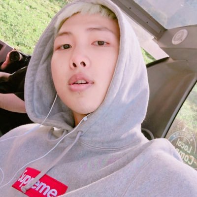 RMZICO7's profile picture. 