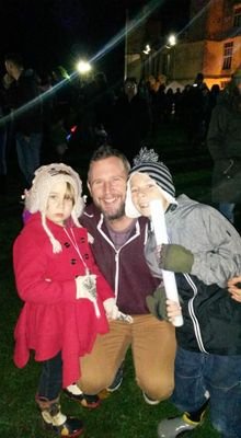 old school raver, chef, loving dad, and slowly becoming a bit of a hippie. living in the moment. peace and love x