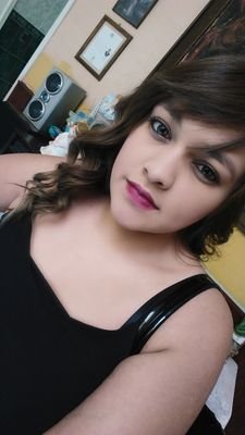 Siempre sonrió, soy alegre, extrovertida, sencilla & amo