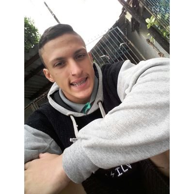 Você visita meu pensamento, rouba meu sono, acelera meu coração e me enche de saudades ✝☯☮✌