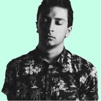 I like this band but they sorta suck // if you want a follow back just ask // @fivesoszodiacs // RT https://t.co/nPfmdq9IEb