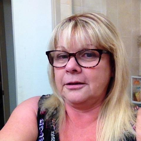 biro_michelle's profile picture. 