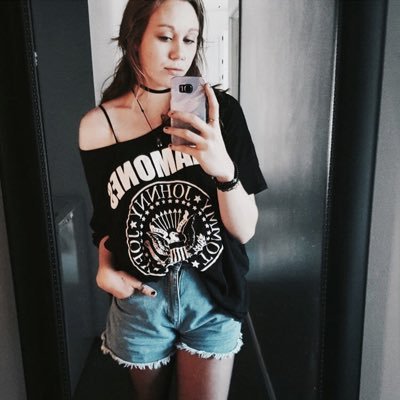 petite_garconne's profile picture. more words • main account: xxoisabelle