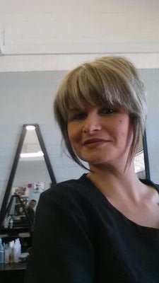 TaniaKnoetzen's profile picture. Lots of fun