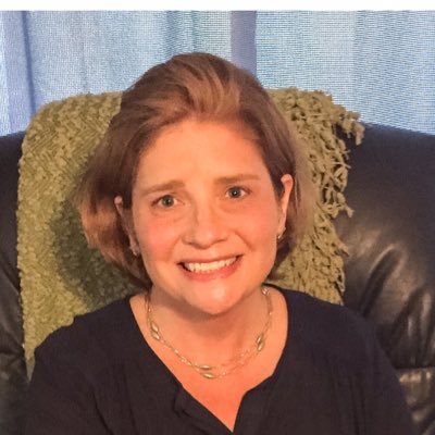 #MomTo3 #IowaDemocrat 🌊 #Advocate #DogMom 🌼🦓 No DMs