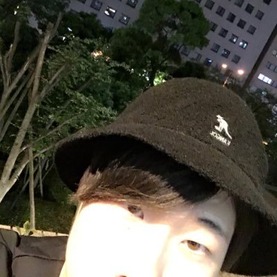 工場勤務だった自分がある人に会って人生変えてもらいました。今はかなり楽しく、楽で充実した生活の中してます!興味ある人は連絡どうぞ人生の勝ち組へ。