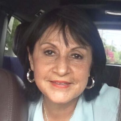 Ex-Dir. de Relac.Presidenciales de CAP,Lepage y Velasquez;concejal y vice-presidente del concejo Municipal de Caracas. Madre, abuela y esposa feliz!