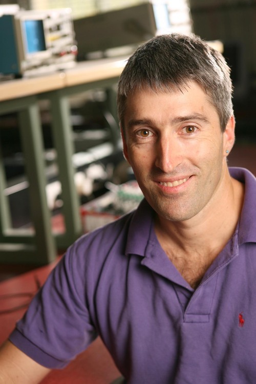 DrPhilDooley's profile picture. Science writer for http://t.co/KS42t2srs3 and alter ego to @PhilUpOnScience