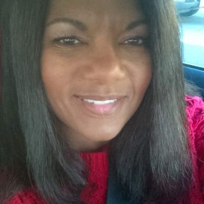 itscozyva's profile picture. 