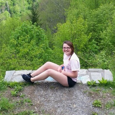 mirandaaryann22's profile picture. 