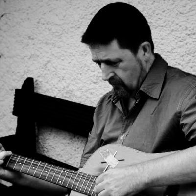 I am an Irish Singer/songwriter and have 3 Albums to date with Emphasis Records https://t.co/0P5nUisu15 https://t.co/vm2Zmh1484