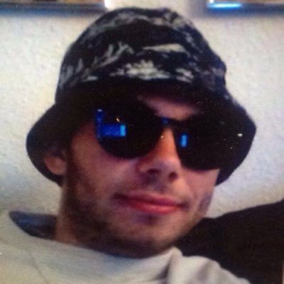 MaxOdentz's profile picture. Kalsarikännit