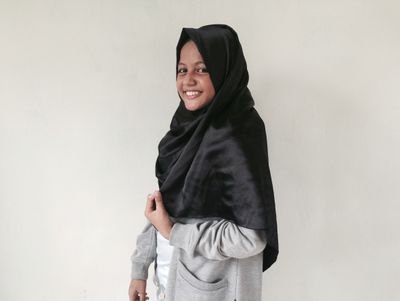 AlyaGad's profile picture. follow me please and follow me on instagram @alyagad