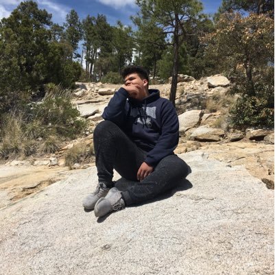 Teag_Beags's profile picture. Everyone falls down. Only the best get back up.